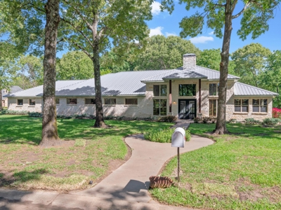 Lake Fork Waterfront Dream Home - Yantis - Wood County Texas - image 44
