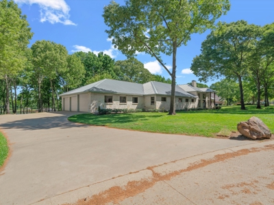 Lake Fork Waterfront Dream Home - Yantis - Wood County Texas - image 45