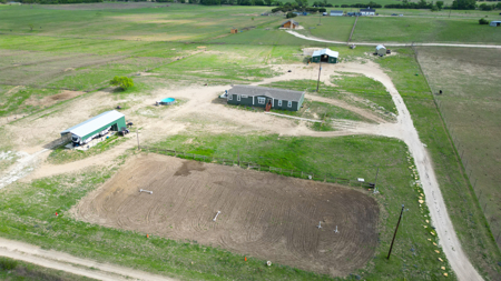 Horse Property For Sale in Gatesville Texas Coryell County - image 1