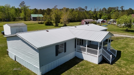 Unrestricted 2-AC Retreat in the Heart of Down East! - image 9