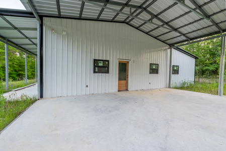 Your Dream Barndominium on 6+ Acres in North Florida! - image 1