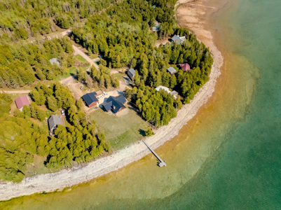 Custom Log Home on Lake Huron Hessel, MI Mackinac County Michigan - image 43