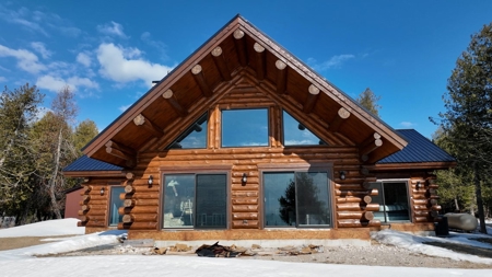 Custom Log Home on Lake Huron Hessel, MI Mackinac County Michigan - image 12