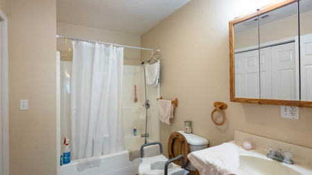 Fully Rented Duplexes for sale in Prime Mountain View Location - image 21