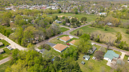 Fully Rented Duplexes for sale in Prime Mountain View Location - image 15
