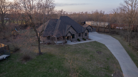Exquisite Executive Home for Sale in Albia, Iowa - image 1