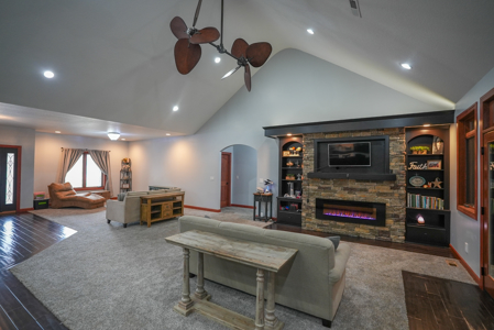 Exquisite Executive Home for Sale in Albia, Iowa - image 12