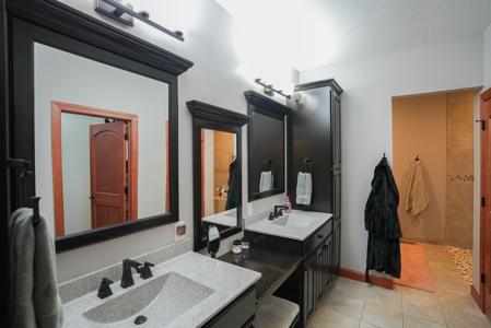 Exquisite Executive Home for Sale in Albia, Iowa - image 20
