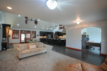 Exquisite Executive Home for Sale in Albia, Iowa - image 5