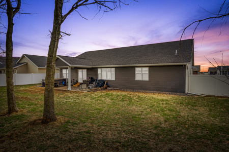 Newly Constructed 3-Bedroom in Holmen WI - image 28