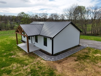 Newly Constructed Home in Tompkinsville, Kentucky - image 2