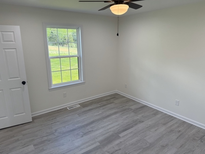 Newly Constructed Home in Tompkinsville, Kentucky - image 37