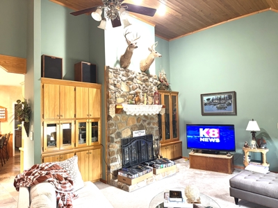 Country Home And Land For Sale In North Central Arkansas - image 15