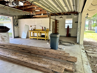 Jessamine Lakefront Fixer-Upper in Orlando FL! - image 33