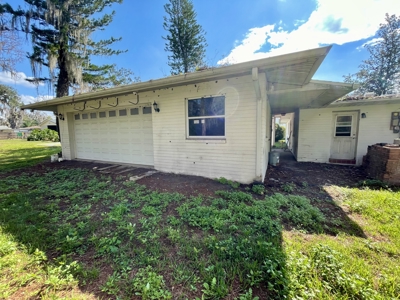 Jessamine Lakefront Fixer-Upper in Orlando FL! - image 13