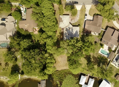 Jessamine Lakefront Fixer-Upper in Orlando FL! - image 7