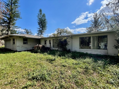 Jessamine Lakefront Fixer-Upper in Orlando FL! - image 26