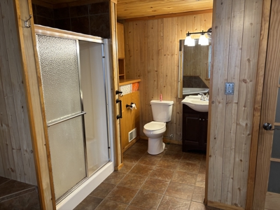 Charming Remodeled Home with Pool in Idabel, OK - image 21