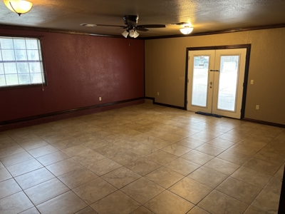 Charming Remodeled Home with Pool in Idabel, OK - image 22