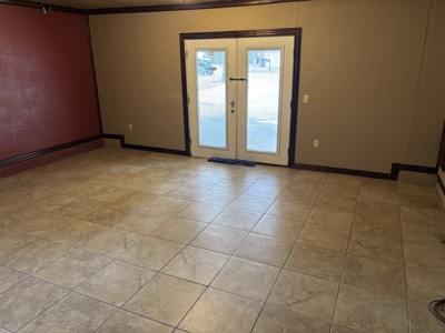 Charming Remodeled Home with Pool in Idabel, OK - image 23