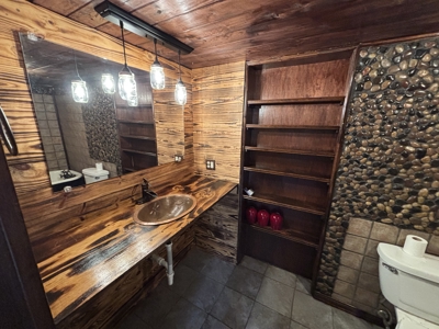 Charming Remodeled Home with Pool in Idabel, OK - image 18