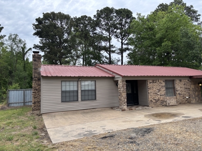 Charming Remodeled Home with Pool in Idabel, OK - image 45