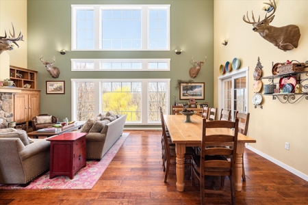 Luxurious Executive Compound for Sale in Southwest Wisconsin - image 12