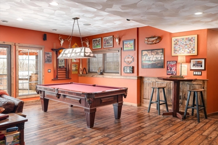 Luxurious Executive Compound for Sale in Southwest Wisconsin - image 30
