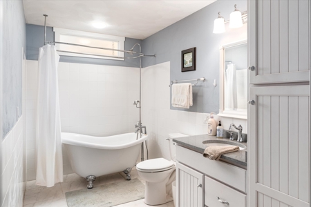 Luxurious Executive Compound for Sale in Southwest Wisconsin - image 23
