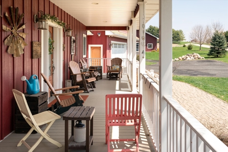 Luxurious Executive Compound for Sale in Southwest Wisconsin - image 7
