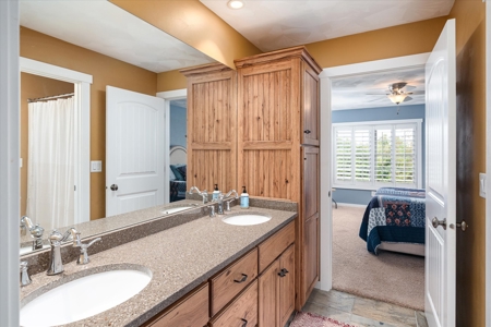 Luxurious Executive Compound for Sale in Southwest Wisconsin - image 21