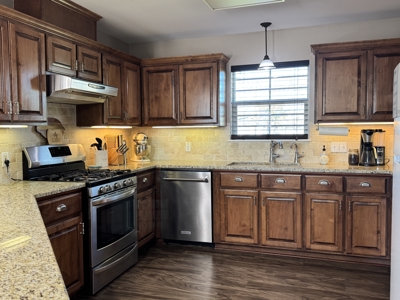 Charming Country Home On 2+- Acres With Pool, Workshop, & More! - image 17