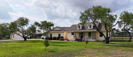 Charming Country Home On 2+- Acres With Pool, Workshop, & More! - image 6