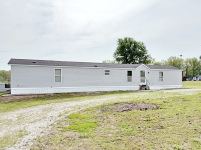 Affordable Country Home for Sale in Cedar County, Missouri - image 2