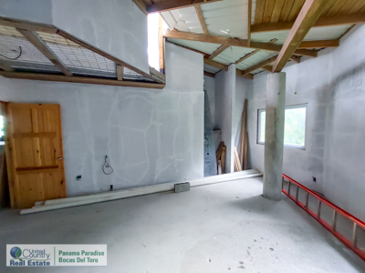 Solid Concrete Home, Bocas del Toro, Panama - image 17