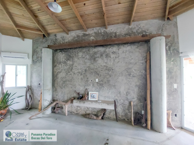 Solid Concrete Home, Bocas del Toro, Panama - image 8