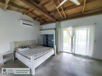 Solid Concrete Home, Bocas del Toro, Panama - image 6