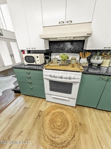 Beautiful Home for Sale in Natchez, MS - image 8
