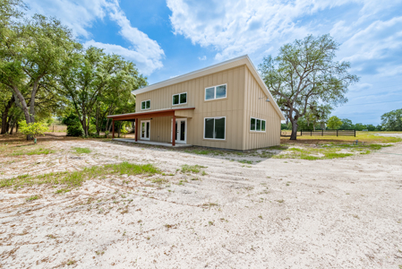 Home For Sale in Bell, FL with Airstrip Access - image 5