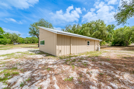 Home For Sale in Bell, FL with Airstrip Access - image 13