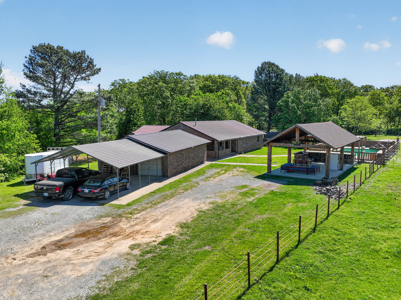 Oklahoma Country Home on 10 Acres - image 12