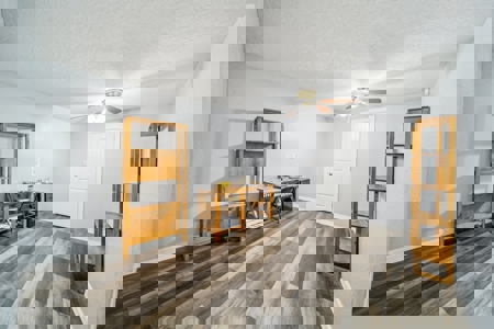 Oklahoma Country Home on 10 Acres - image 17