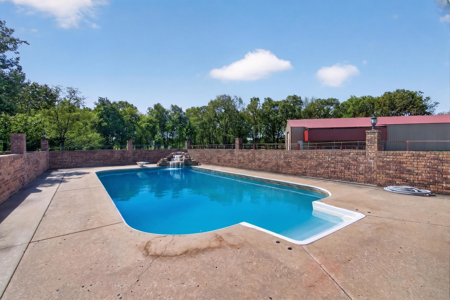 Oklahoma Country Home on 10 Acres - image 40