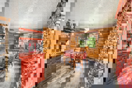 Oklahoma Country Home on 10 Acres - image 13