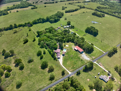 Oklahoma Country Home on 10 Acres - image 4