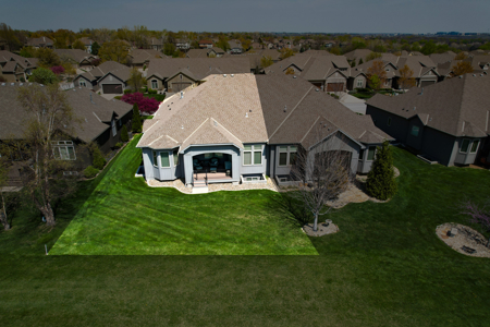 Online Auction - Golf Community Villa in Lenexa, KS - image 2