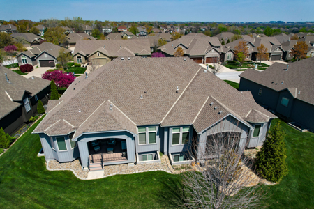 Online Auction - Golf Community Villa in Lenexa, KS - image 4
