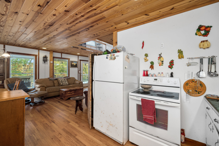 Lake Life is Calling You to Dale Hollow Lake - image 50