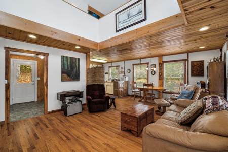 Lake Life is Calling You to Dale Hollow Lake - image 45