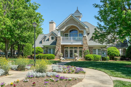 Awesome Home For Sale in Matthews NC - image 42